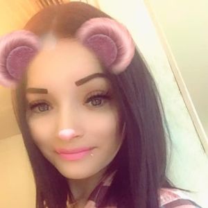 Meet your Posher, Lorena